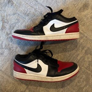 Jordan retro 1 low bred toe